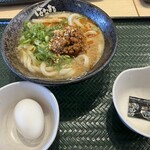 はなまるうどん - 料理写真:温玉ごま担々(小)