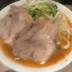らーめん菊 - 辛麺1300円（辛さ半分）そのまま