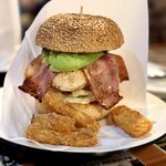 ビッグスマイル - ハンバーガー(1000円), エッグ(100円), アボカド(150円), ベーコン(150円)