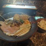 ただいま変身中 - 