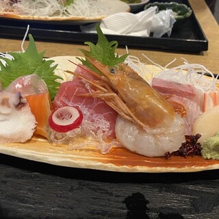 カニと海鮮丼 かじま_1