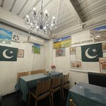 アリズ ハラール キッチン - 内観