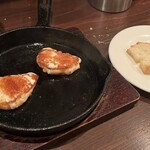 オステリアエンネ - 焼いたチーズ