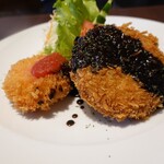 SALAO - メンチカツとオマール海老のクリームコロッケ