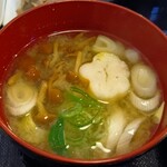 わ楽 - なめこの味噌汁(今日はいつものかなめこかを選べました)