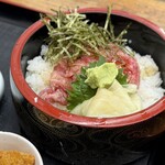 カキ小屋 - まぐろ中落ち丼定食(1000円)