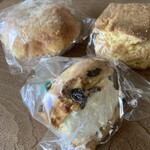 マイパン - なめらかクリームパン¥250