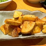 炭火焼鳥と水炊き 五郎一 - 皮付きフライドポテト