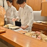 串かつ だいぼん - 店主の泉谷大氏