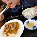 瀋陽飯店 - このサクサクふんわりが美味しい