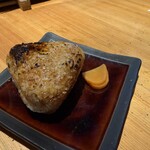 炭火焼鳥と水炊き 五郎一 - 焼きおにぎり（焼鳥タレ）