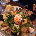キャンティクアトロ・シェルクラブ - カリブサラダ950円