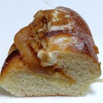 パン・ドゥ・マルシェ - キャラメルりんご断面