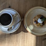 cafe soto - 栗をあしらったガレットも秀逸。