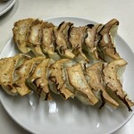 ぎょうざ専門店 赤萬 元町店 - 