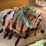 鉄板串 燻製 MOKU - 豚タンのスモーク