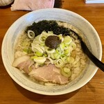 唯一無二のらぁ麺専門店 イ袋ワシづかみ - 