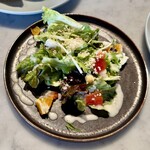 川越薪火料理 in the park - ヤリイカと小柱のマリネサラダ 薪火燻製ドレッシング