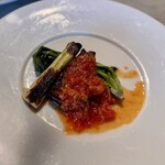 川越薪火料理 in the park - 本日鮮魚の薪火焼き 薪焼き葱と蟹のトマトソース