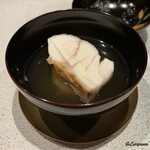 日本料理 TOBIUME - あら(魚荒)の椀物