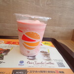 ゼッテリア - ドリンク写真:シェーキあまおう苺