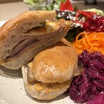 Salamina Cafe Sacai - 