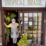 TROPICAL BRASIL - 外観とおばちゃん