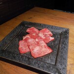 和牛とタン 焼肉 とみ - 