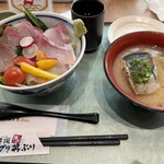 ウミヤマ ショクドウ - 料理写真: