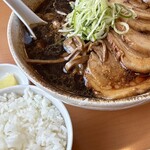 麺武 はちまき屋 - しょうゆチャーシュー3枚増し　小ライス