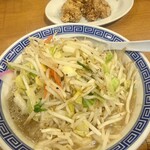 タンメン トナリ 丸の内店 - タンカラ