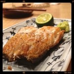 小料理 鈴木 - うなぎの白焼き
      
      昨日もそーいやうなぎだったわ(；＾ω＾)