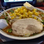 丸源ラーメン - 味噌バターコーンラーメン＋茹で野菜