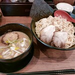 豚骨武将 優 - 料理写真: