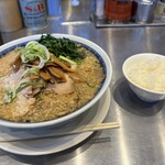 中華そば 赤寅 - 小ライスのセット