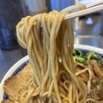 中華そば 赤寅 - 中太ストレート麺