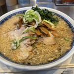 中華そば 赤寅 - チャーシュー麺　背脂　ほうれん草