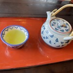 岩井屋 - お茶のサービス