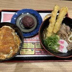 資さんうどん 三郷店 - 