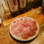 肉ビストロ灯 - 