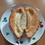 ベーカリー マーチ - 塩パンフレンチ