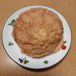 ベーカリー マーチ - ざらめろんパン
