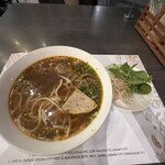 Bôn Pho & Roll Vietnamese Food - 