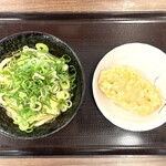 こがね製麺所 - 料理写真:山芋とろろぶっかけ(小・冷)・天ぷら(れんこん)