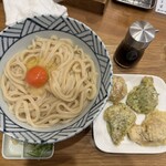 手打ちうどん 上を向いて - 
