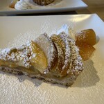 パスリポ - 今年も楽しみにしていたりんごのタルト。