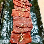 和牛ホルモンとタレ漬け焼肉 壺ほる - 