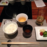 神戸プレジール 本店 - ごはん、お味噌汁、お漬物、最高に美味でした❤︎