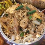 インド料理 パリワル - 具沢山で味付けもバッチリ! 安定の旨さのチキンフライドライス