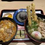 資さんうどん - 料理写真:
